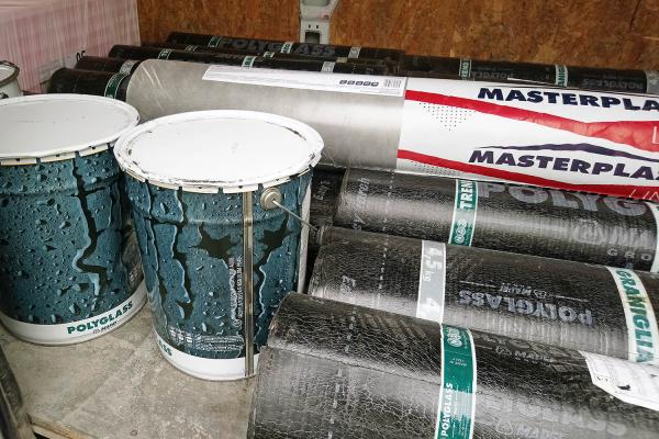 Szigetelő anyagok szállítása